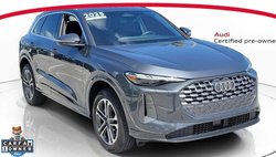 2025 Audi Q5 quattro Premium TFSI