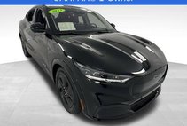 2023 Ford Mustang Mach-E California Route 1