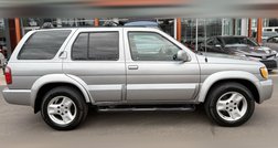 2001 Infiniti QX4 Base