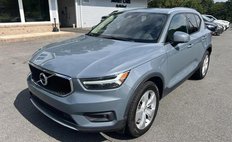 2021 Volvo XC40 T4 Momentum