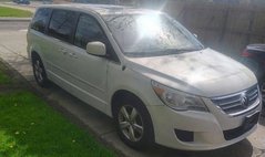 2010 Volkswagen Routan SEL