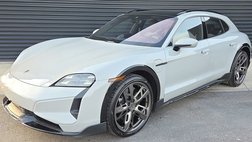 2025 Porsche Taycan Turbo S Cross Turismo