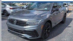 2023 Volkswagen Tiguan SE R-Line Black
