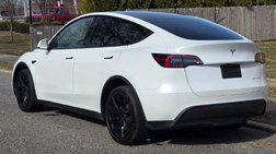 2023 Tesla Model Y Base