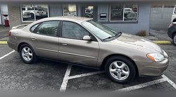 2003 Ford Taurus SE