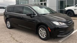 2025 Chrysler Voyager LX