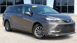 2022 Toyota Sienna XLE 7-Passenger