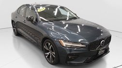 2024 Volvo S60 B5 Plus Dark Theme