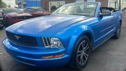 2007 Ford Mustang V6 Deluxe