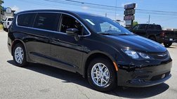 2025 Chrysler Voyager LX