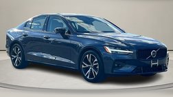 2024 Volvo S60 B5 Core Dark Theme