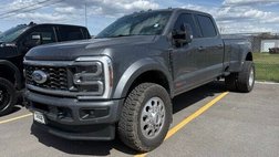 2025 Ford F-450 Super Duty Platinum