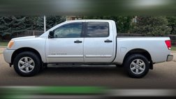 2014 Nissan Titan SV