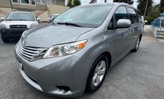 2015 Toyota Sienna LE 8-Passenger
