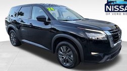 2024 Nissan Pathfinder S