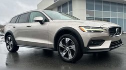2024 Volvo V60 Cross Country B5 Plus