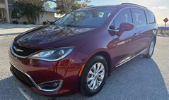 2017 Chrysler Pacifica Touring L FWD