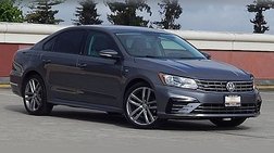 2018 Volkswagen Passat R-Line