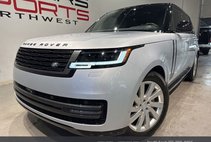 2025 Land Rover Range Rover P400 SE LWB