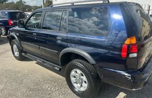 2002 Mitsubishi Montero Sport ES