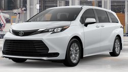 2026 Toyota Sienna LE 8-Passenger