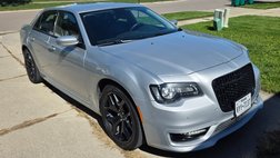 2022 Chrysler 300 Touring L