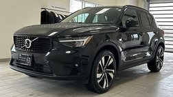 2023 Volvo XC40 B5 Plus Dark Theme