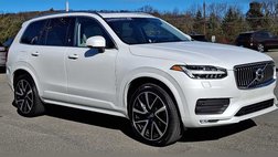 2022 Volvo XC90 T6 Momentum 7-Passenger