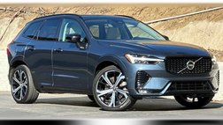 2023 Volvo XC60 B6 Ultimate Dark Theme