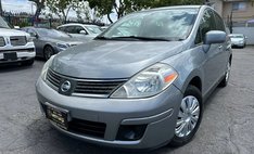 2009 Nissan Versa 1.8 S