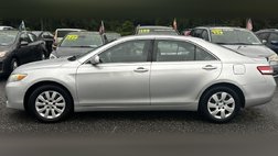 2010 Toyota Camry LE 6-Spd AT