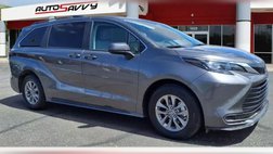 2024 Toyota Sienna LE 8-Passenger