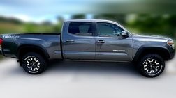 2017 Toyota Tacoma TRD Off Road Double Cab 6' Bed V6 4x4 AT (Natl)
