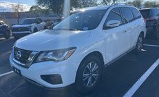2019 Nissan Pathfinder SV