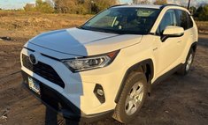 2020 Toyota RAV4 Hybrid XLE