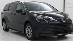 2024 Toyota Sienna LE 8-Passenger
