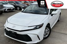 2025 Toyota Camry Hybrid LE