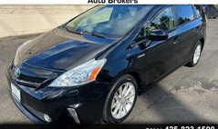 2014 Toyota Prius v Five