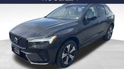 2025 Volvo XC60 T8 Core Dark Theme