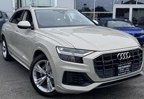 2022 Audi Q8 quattro Premium Plus 55 TFSI