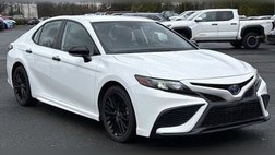 2022 Toyota Camry Hybrid SE Nightshade