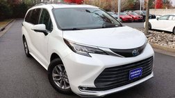 2022 Toyota Sienna XLE