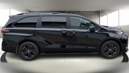 2024 Toyota Sienna XSE 7-Passenger AWD