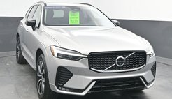 2025 Volvo XC60 B5 Plus Dark Theme
