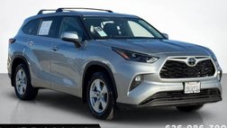 2022 Toyota Highlander LE