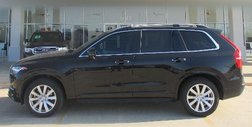 2017 Volvo XC90 T6 Momentum