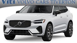 2023 Volvo XC60 B5 Ultimate Dark Theme