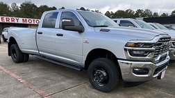 2026 Ram Ram Pickup 3500 Tradesman