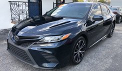 2019 Toyota Camry SE FWD