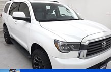 2020 Toyota Sequoia SR5